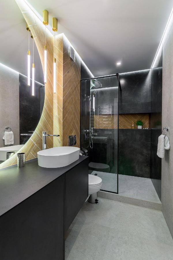 Royal Vip Jacuzzi Apart Lviv Exterior foto