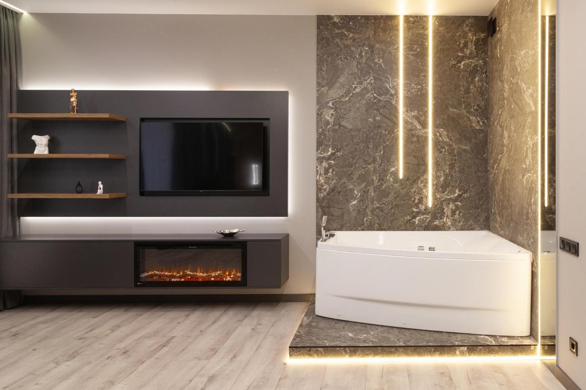 Royal Vip Jacuzzi Apart Lviv Exterior foto