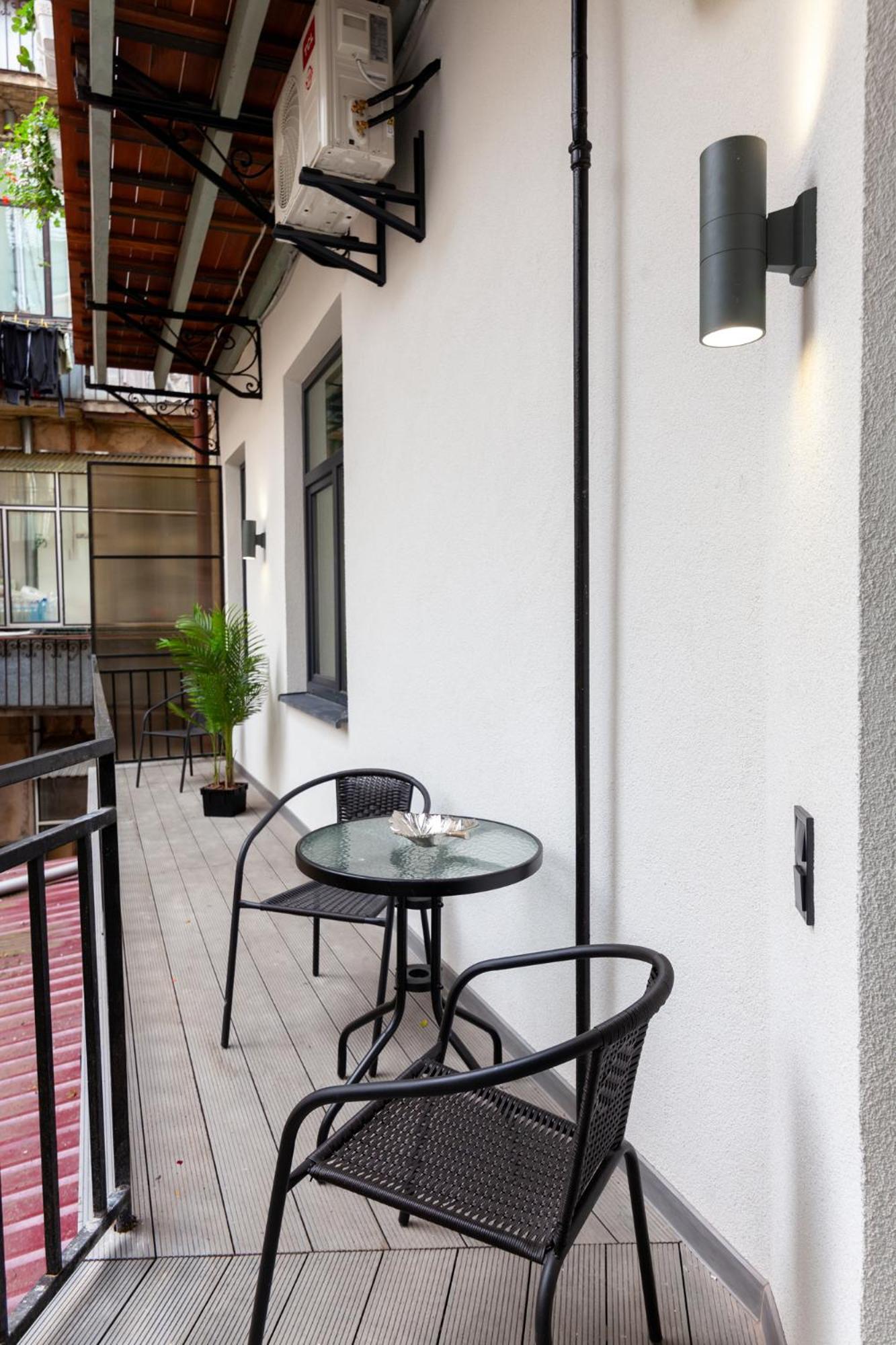 Royal Vip Jacuzzi Apart Lviv Exterior foto